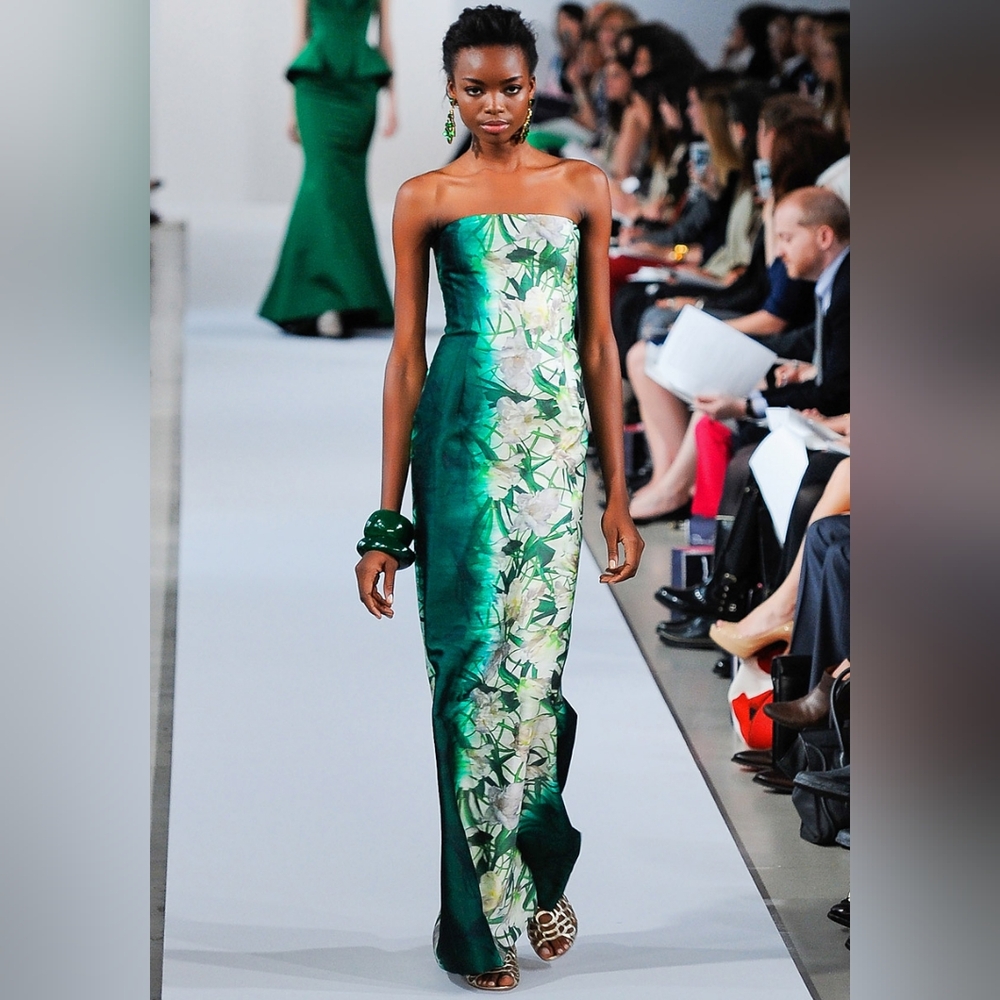 ○$4,800 OSCAR DE LA RENTA GREEN FLORAL SILK GOWN US 10 L - Picture 14 of 16